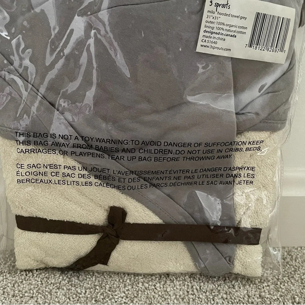 NWT - 3 Sprouts Organic Hooded Gray Monkey Towel Size 31”x31”
